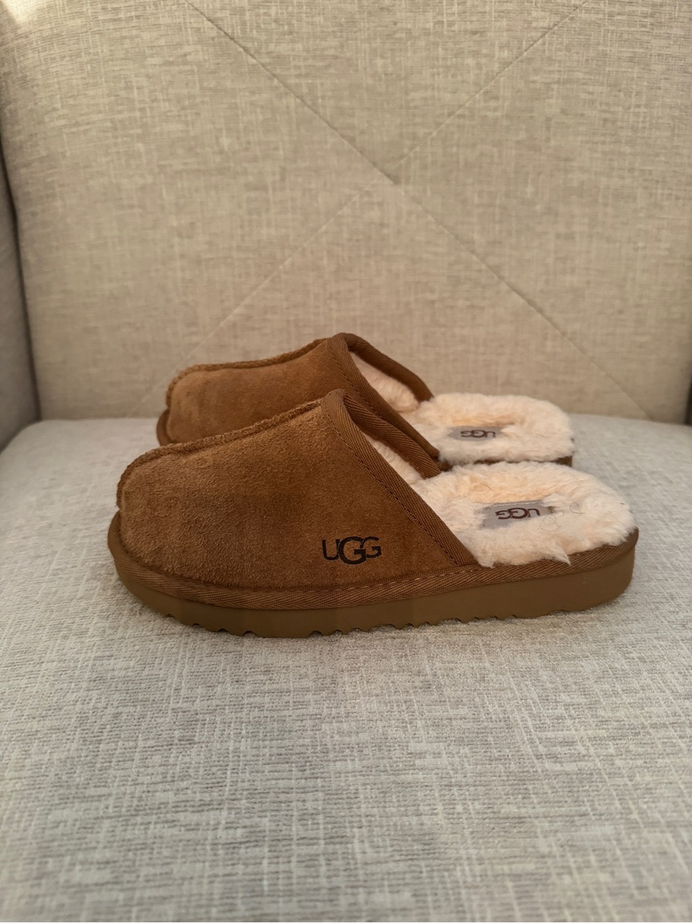 UGG Kids Chestnut Brown Shearling-Lined Slippers